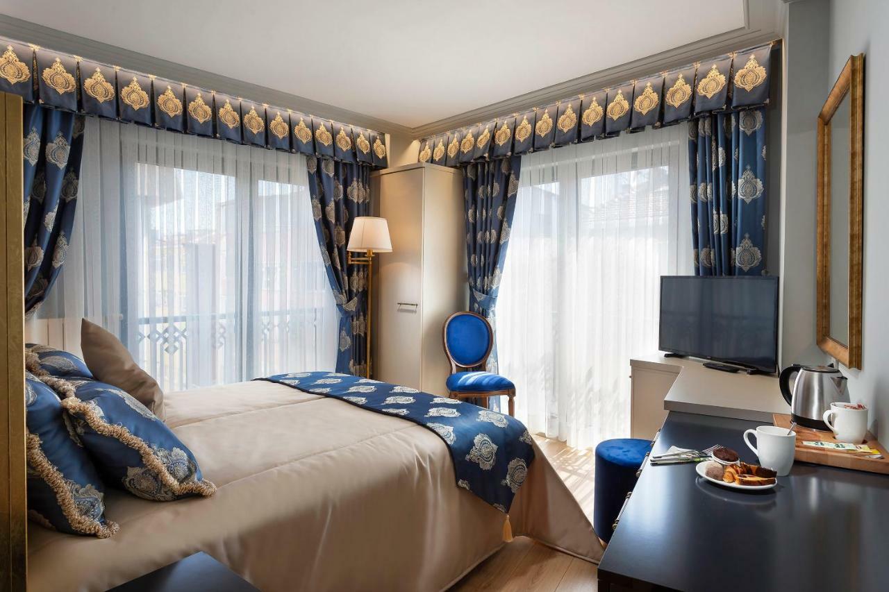 Deluxe Doppelzimmer (2 Erwachsene & 1 Kind)
